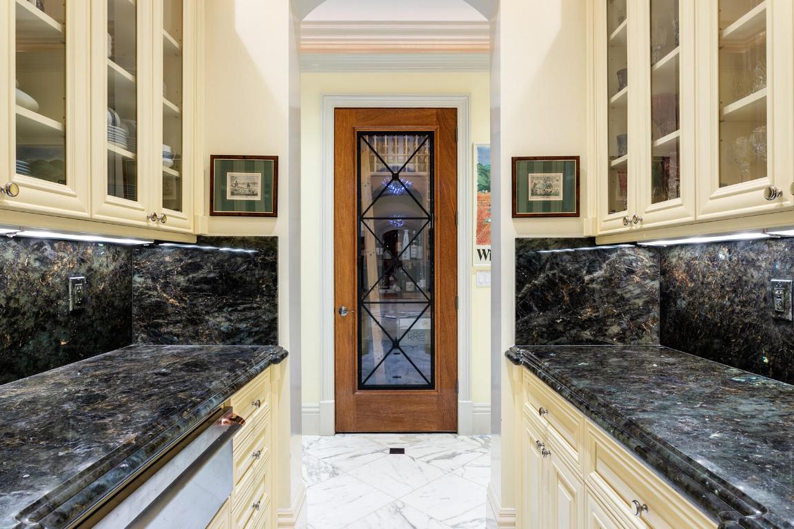 Jonathans Landing - Residential