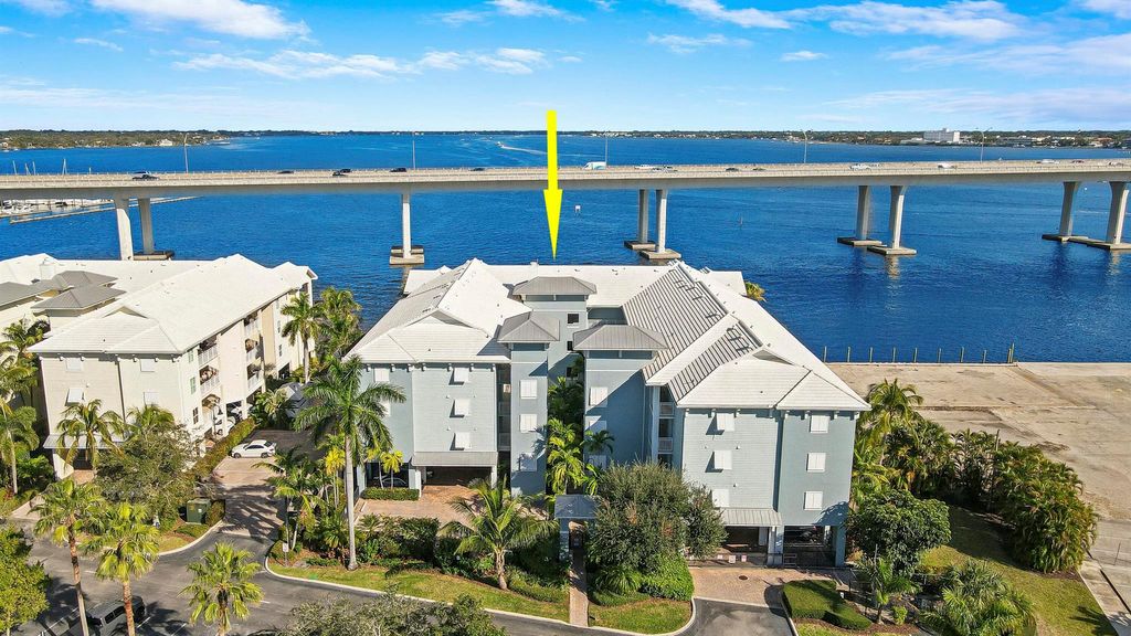 Photo of 215 NW Flagler Avenue #301, Stuart, FL 34994 (MLS # R11052867)