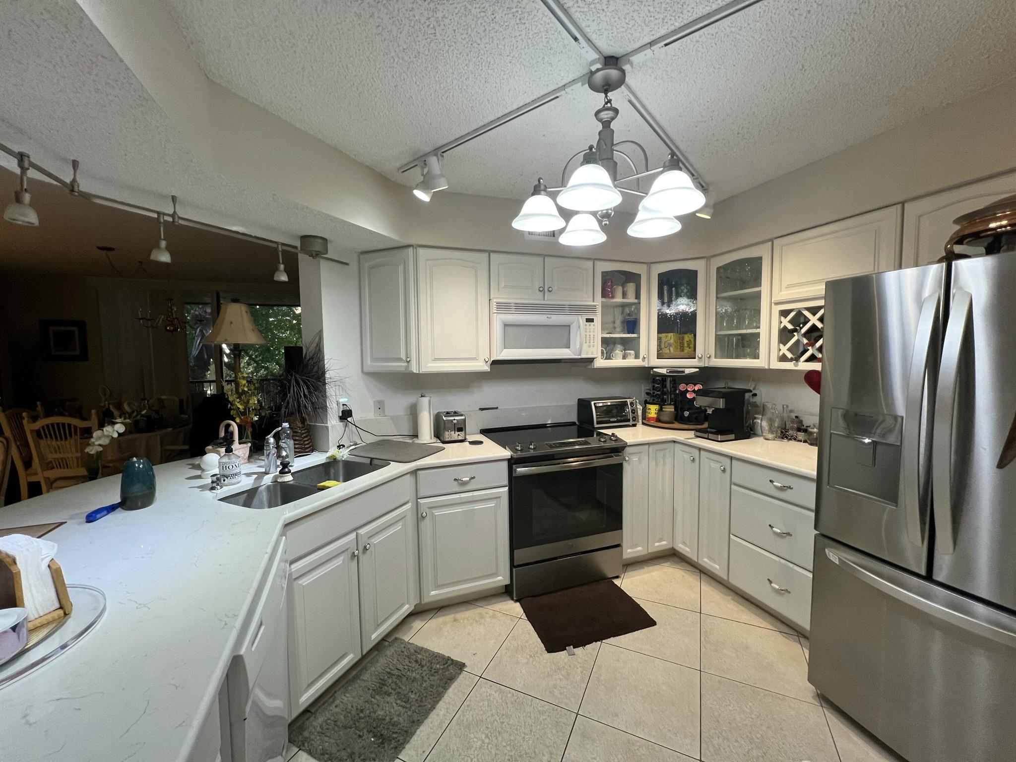 100 Scotia Drive 203