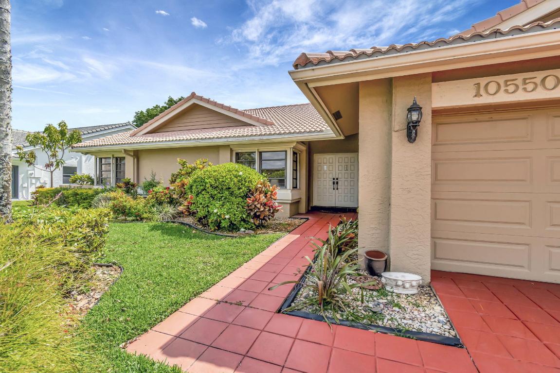 BOCA WOODS COUNTRY CLUB PH 1 - Residential