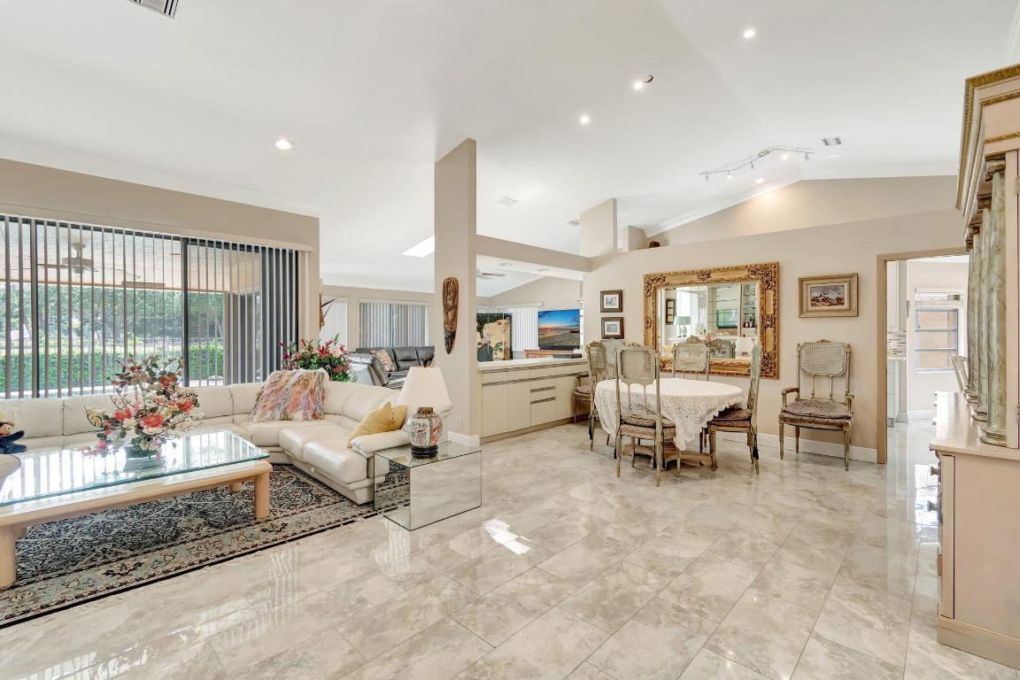 BOCA WOODS COUNTRY CLUB PH 1 - Residential