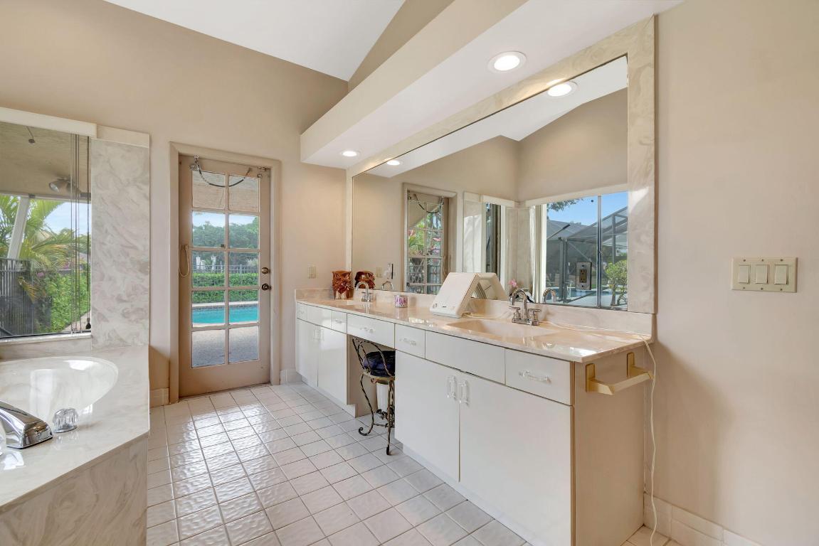 BOCA WOODS COUNTRY CLUB PH 1 - Residential