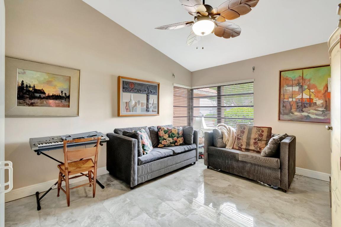 BOCA WOODS COUNTRY CLUB PH 1 - Residential