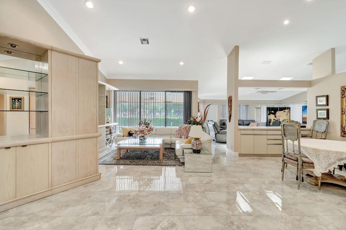 BOCA WOODS COUNTRY CLUB PH 1 - Residential