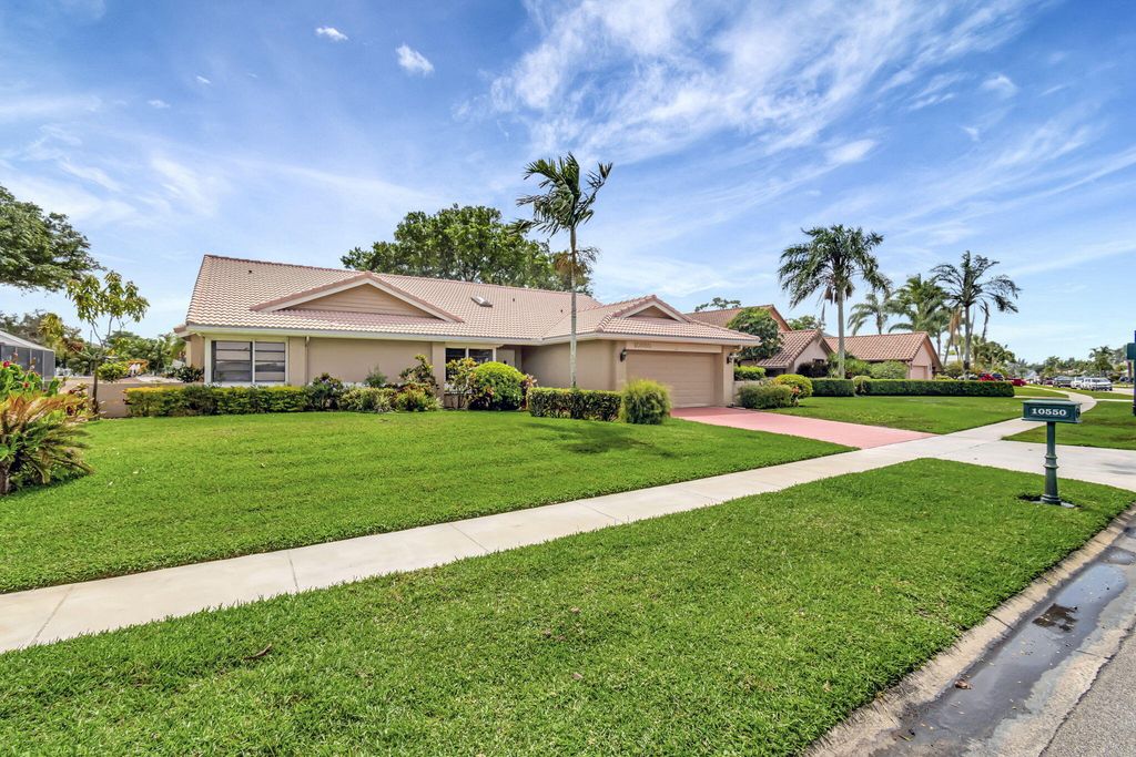 Photo of 10550 Boca Woods Lane, Boca Raton, FL 33428 (MLS # R10975360)