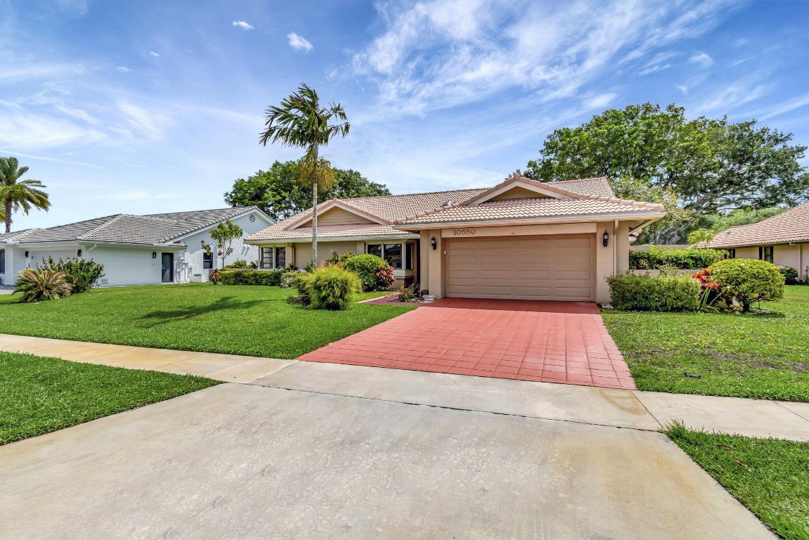 BOCA WOODS COUNTRY CLUB PH 1 - Residential