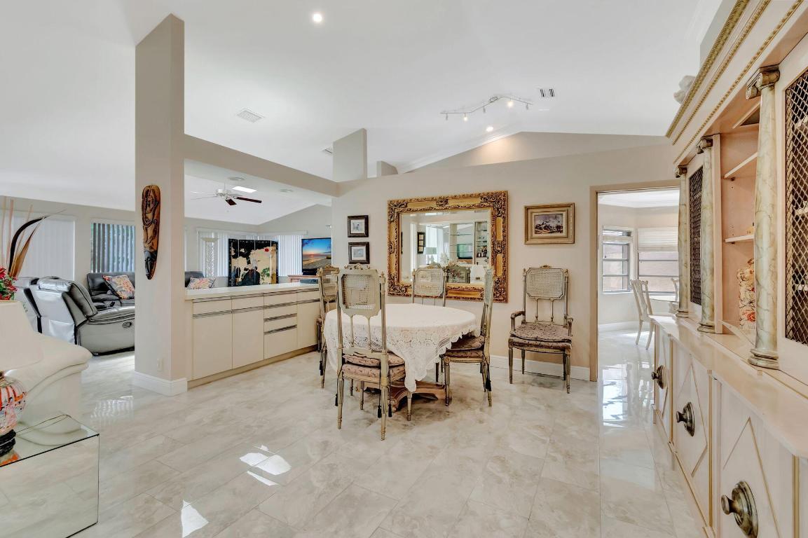 BOCA WOODS COUNTRY CLUB PH 1 - Residential