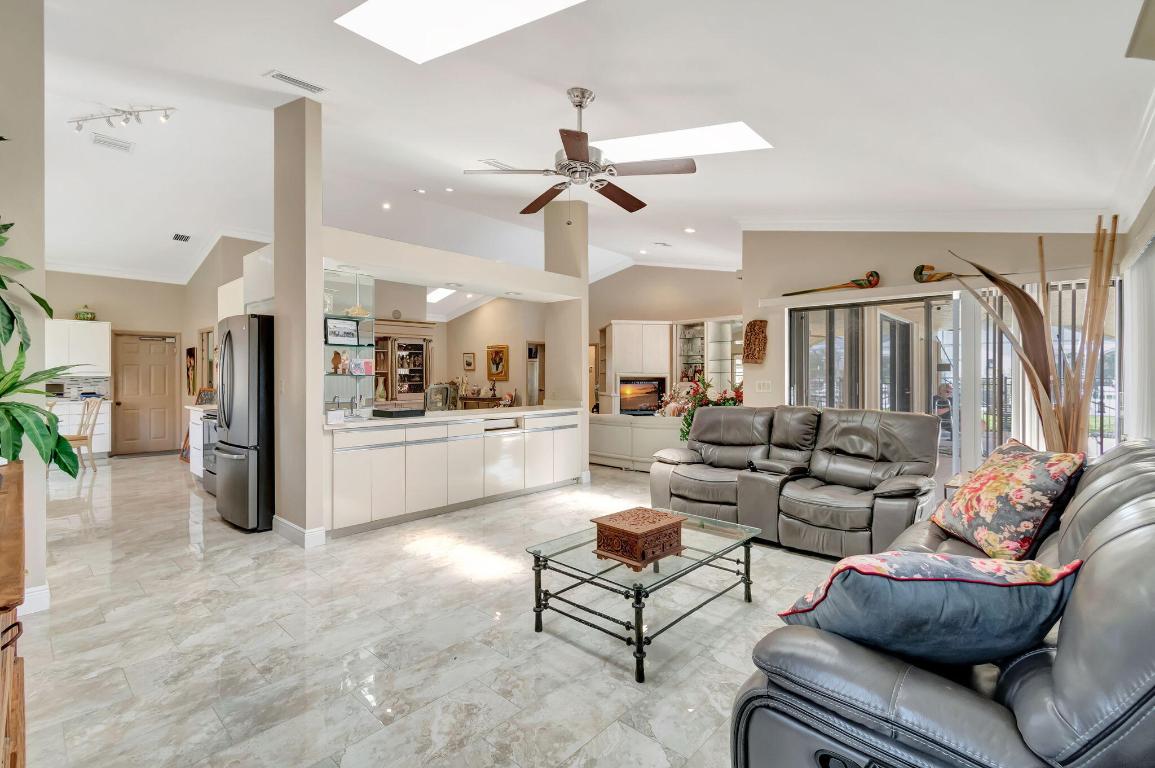 BOCA WOODS COUNTRY CLUB PH 1 - Residential