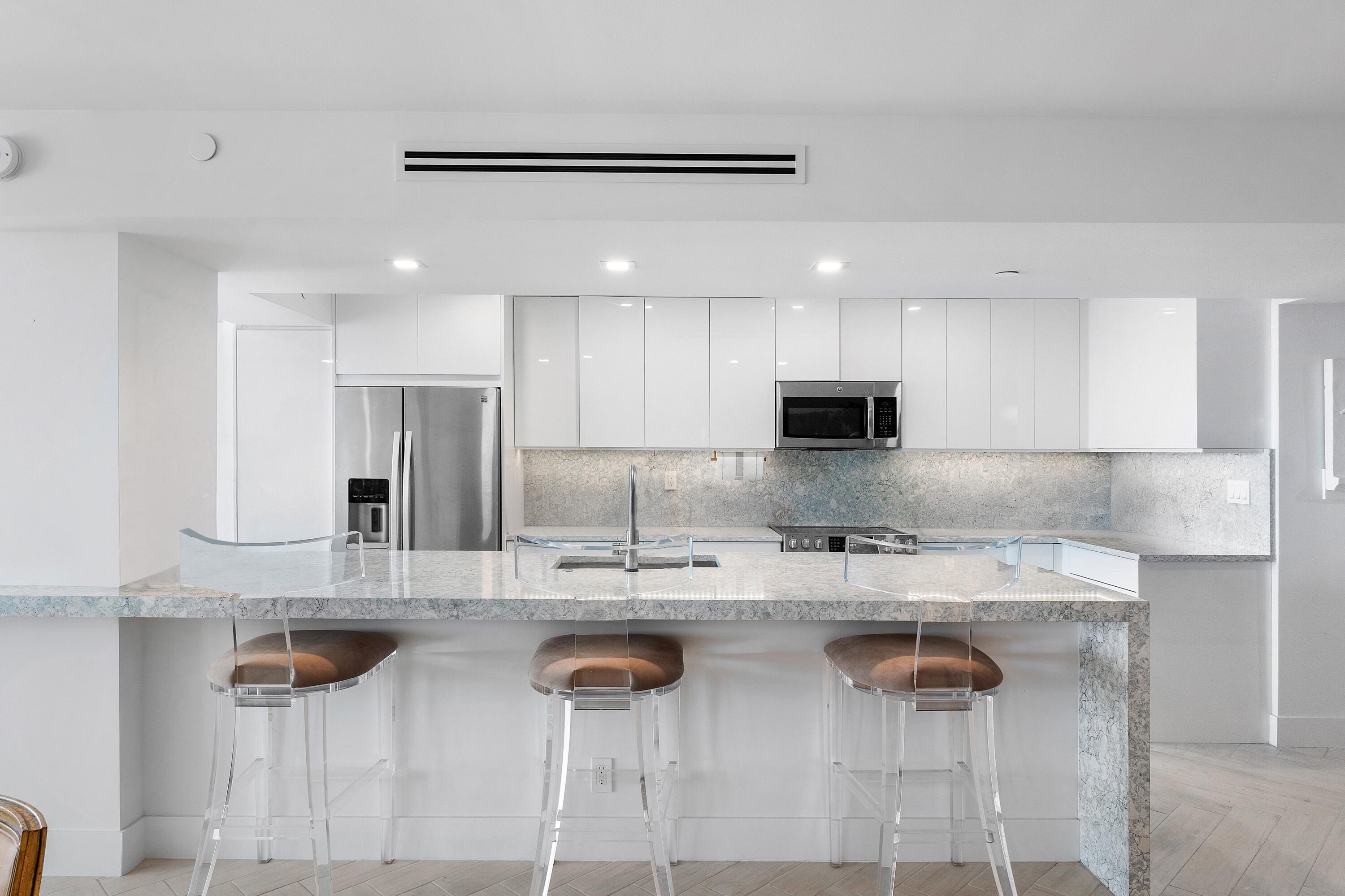 THIRTY SIX HUNDRED OCEAN CONDO - Residential