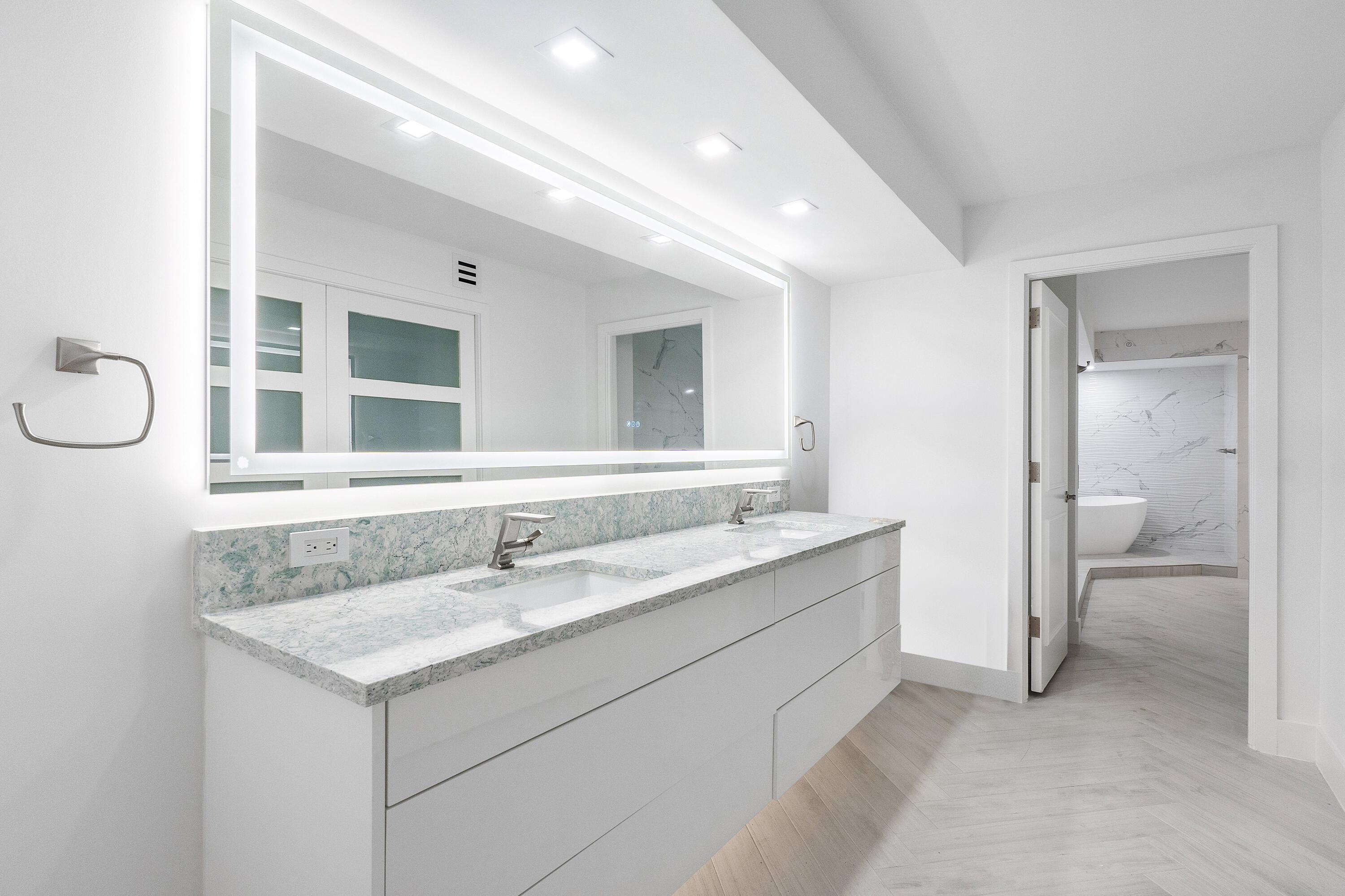 THIRTY SIX HUNDRED OCEAN CONDO - Residential