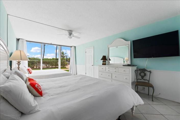 ISLAND BEACH CLUB, A CONDOMINIUM - Residential
