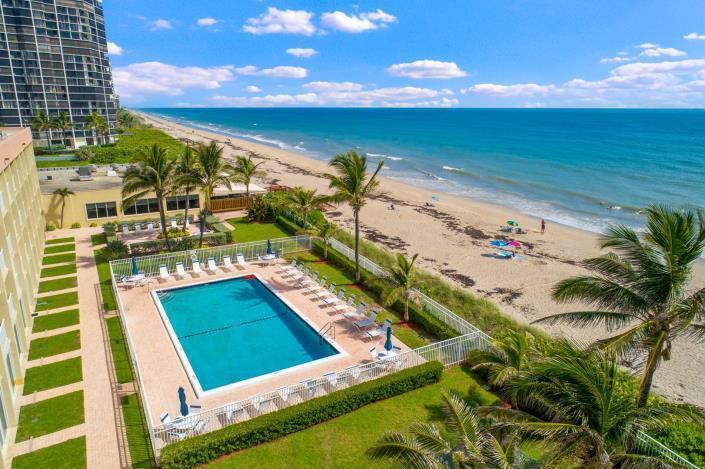 ISLAND BEACH CLUB, A CONDOMINIUM - Residential