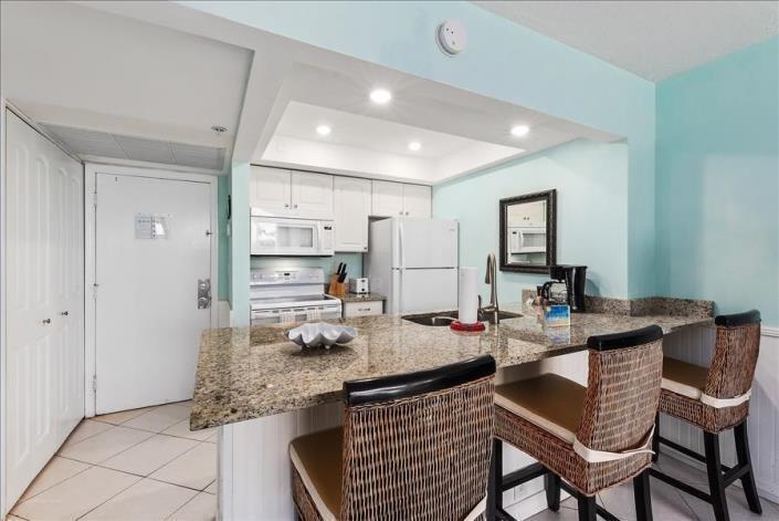 ISLAND BEACH CLUB, A CONDOMINIUM - Residential