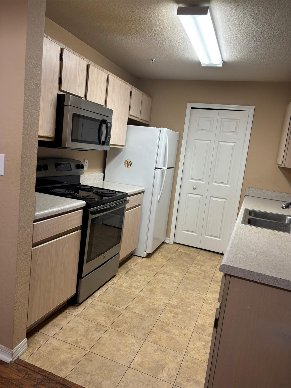 CYPRESS FAIRWAY CONDO - Residential Lease