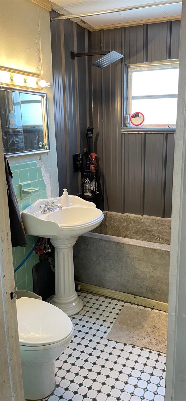 Hollywood South Side Add - Residential Income