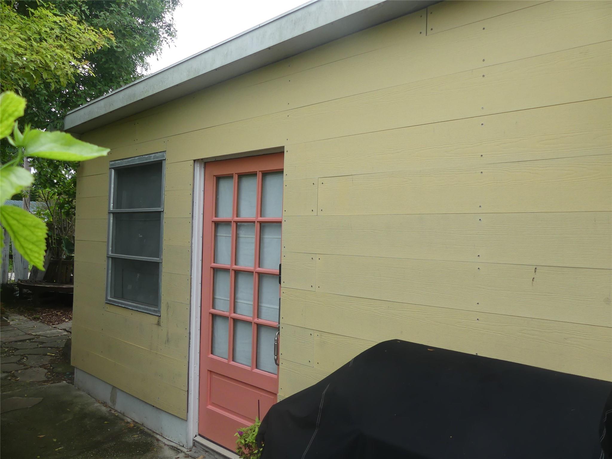 View photos, virtual tours, details... 1629 Mayo St