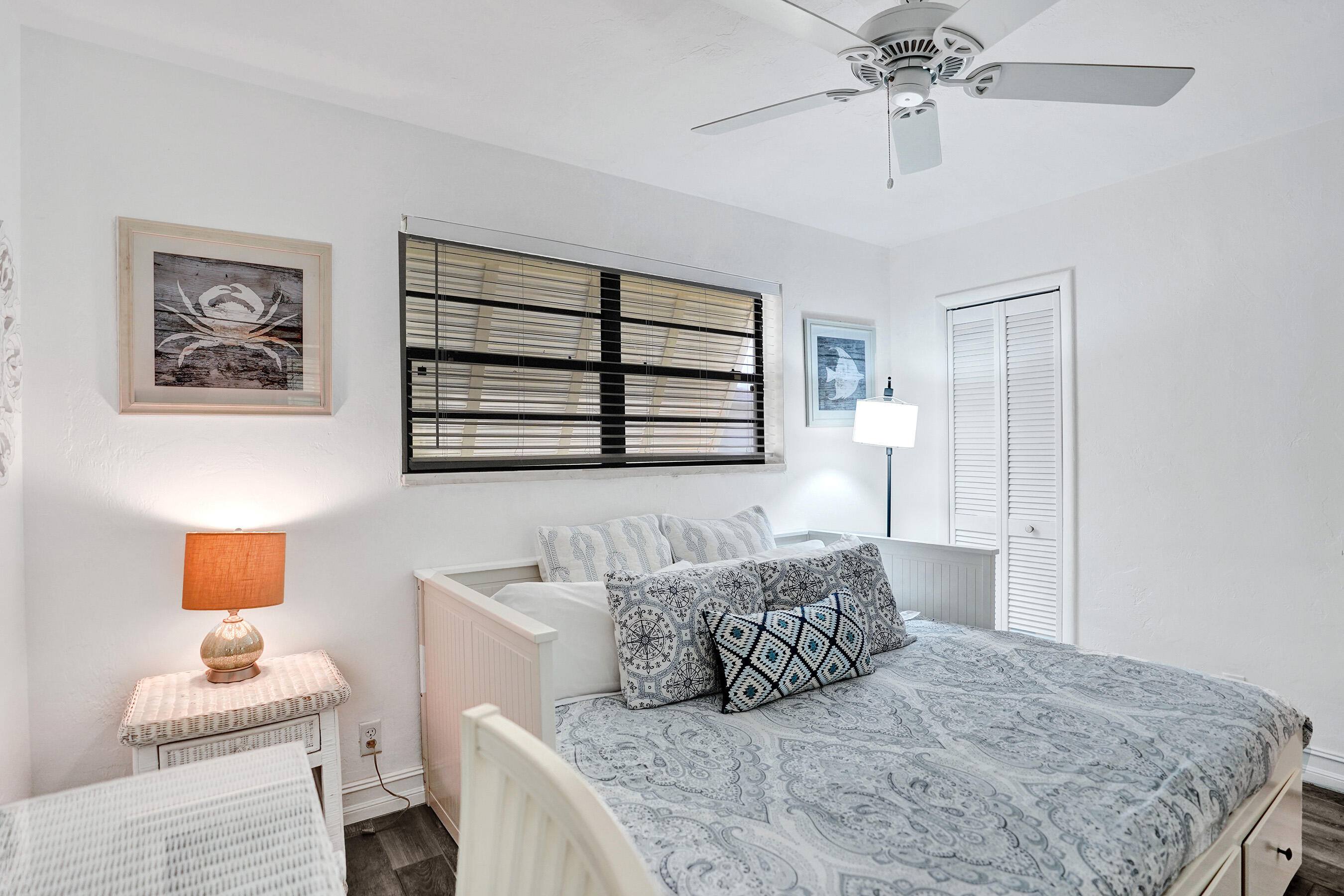 NORTHRIDGE - Residential Lease