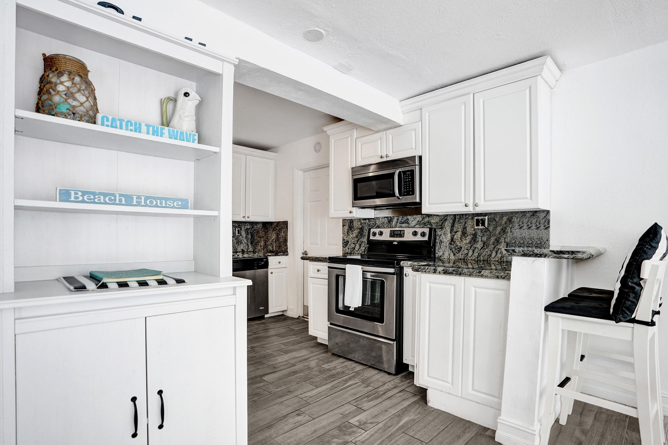 NORTHRIDGE - Residential Lease