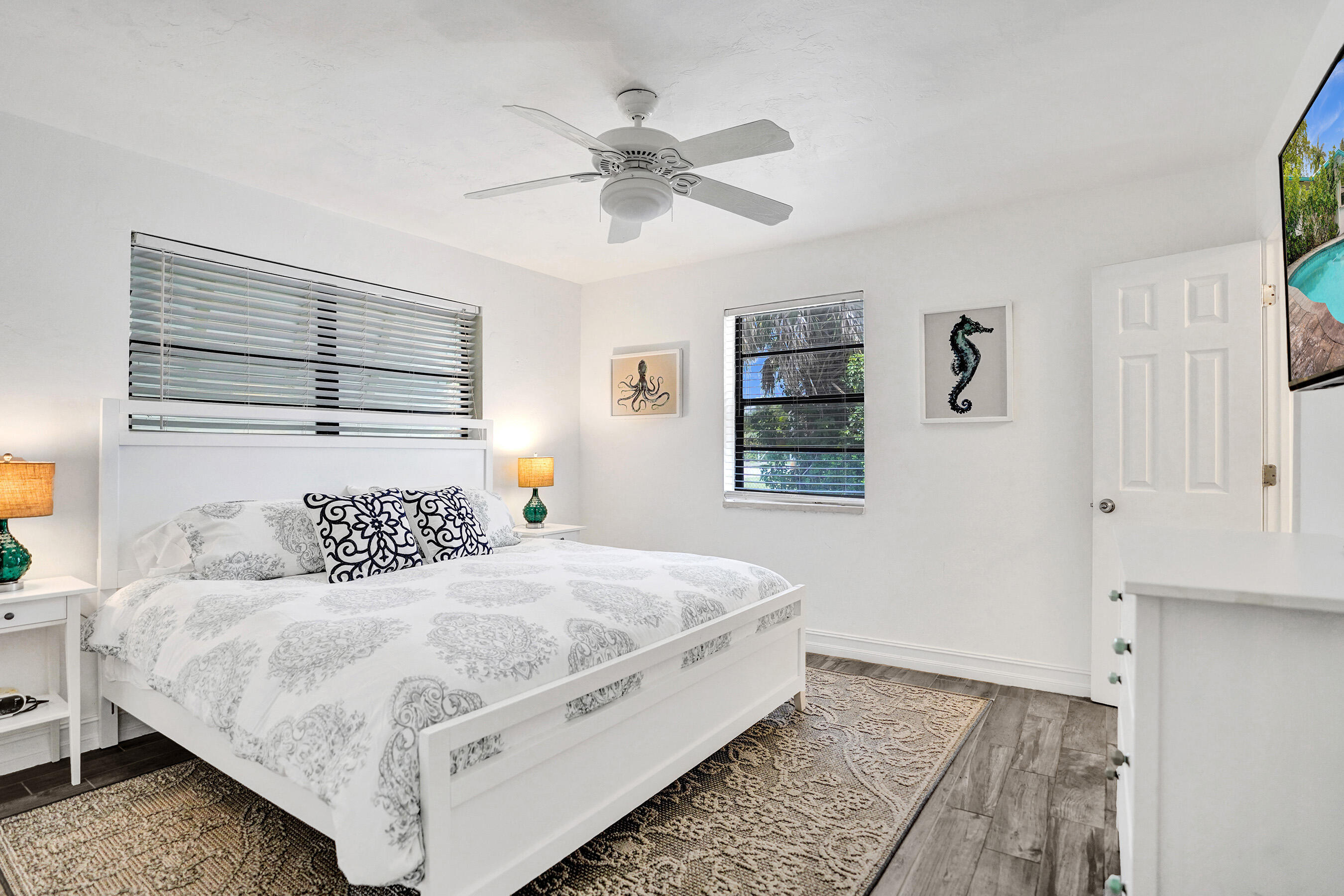 NORTHRIDGE - Residential Lease