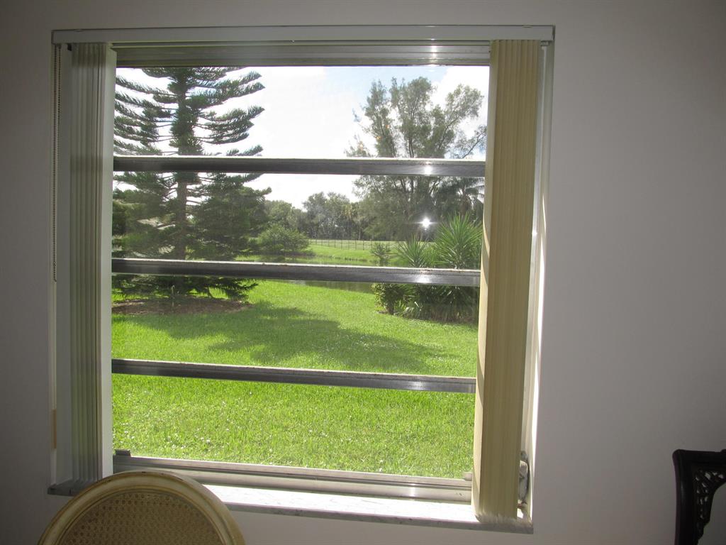 DELRAY VILLAS 2 - Residential