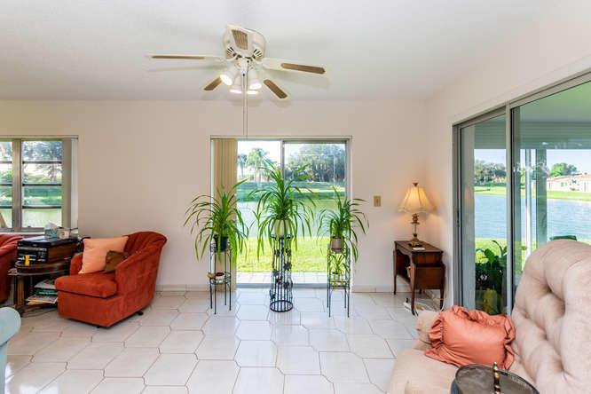 DELRAY VILLAS 2 - Residential