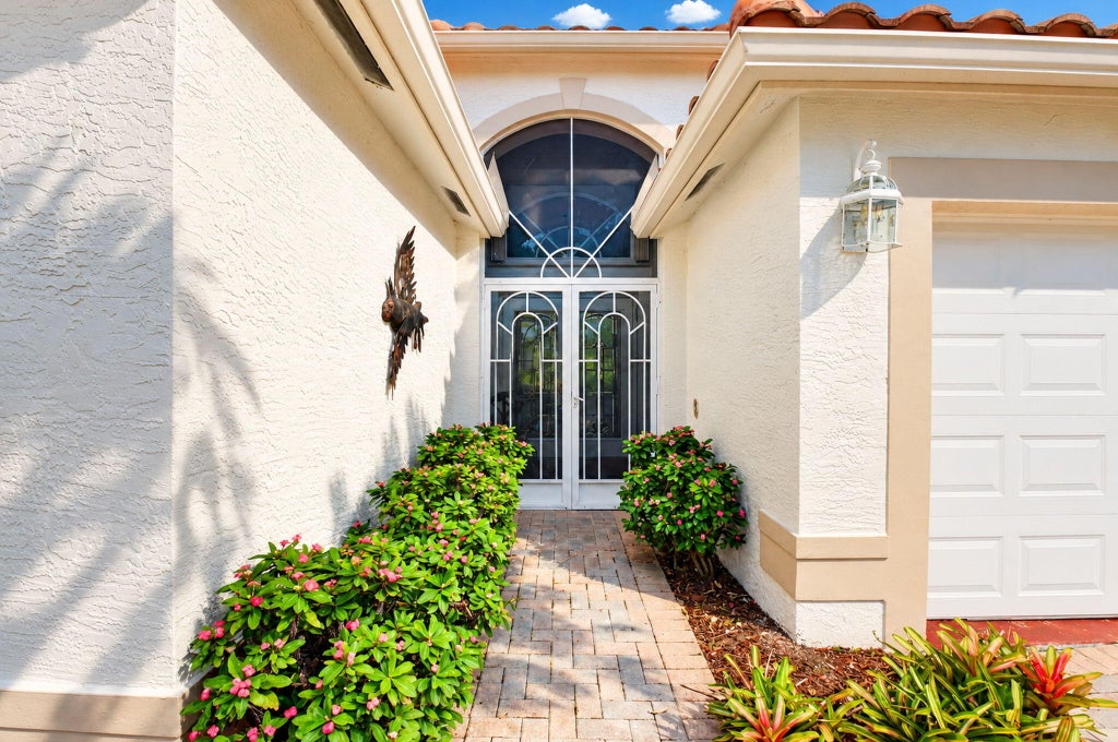 Photo of 6552 Lucaya Avenue, Boynton Beach, FL 33437 (MLS # B26089224)