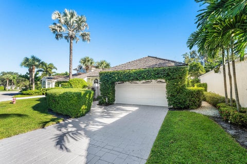 Tiny photo for 2514 Muir Circle, Wellington, FL 33414 (MLS # B26090407)