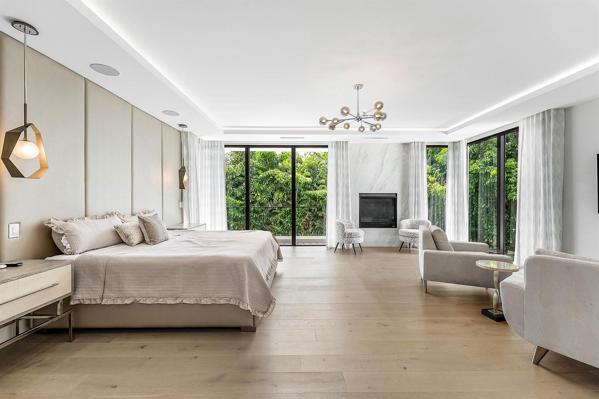 ROYAL PALM YACHT & COUNTR - Residential