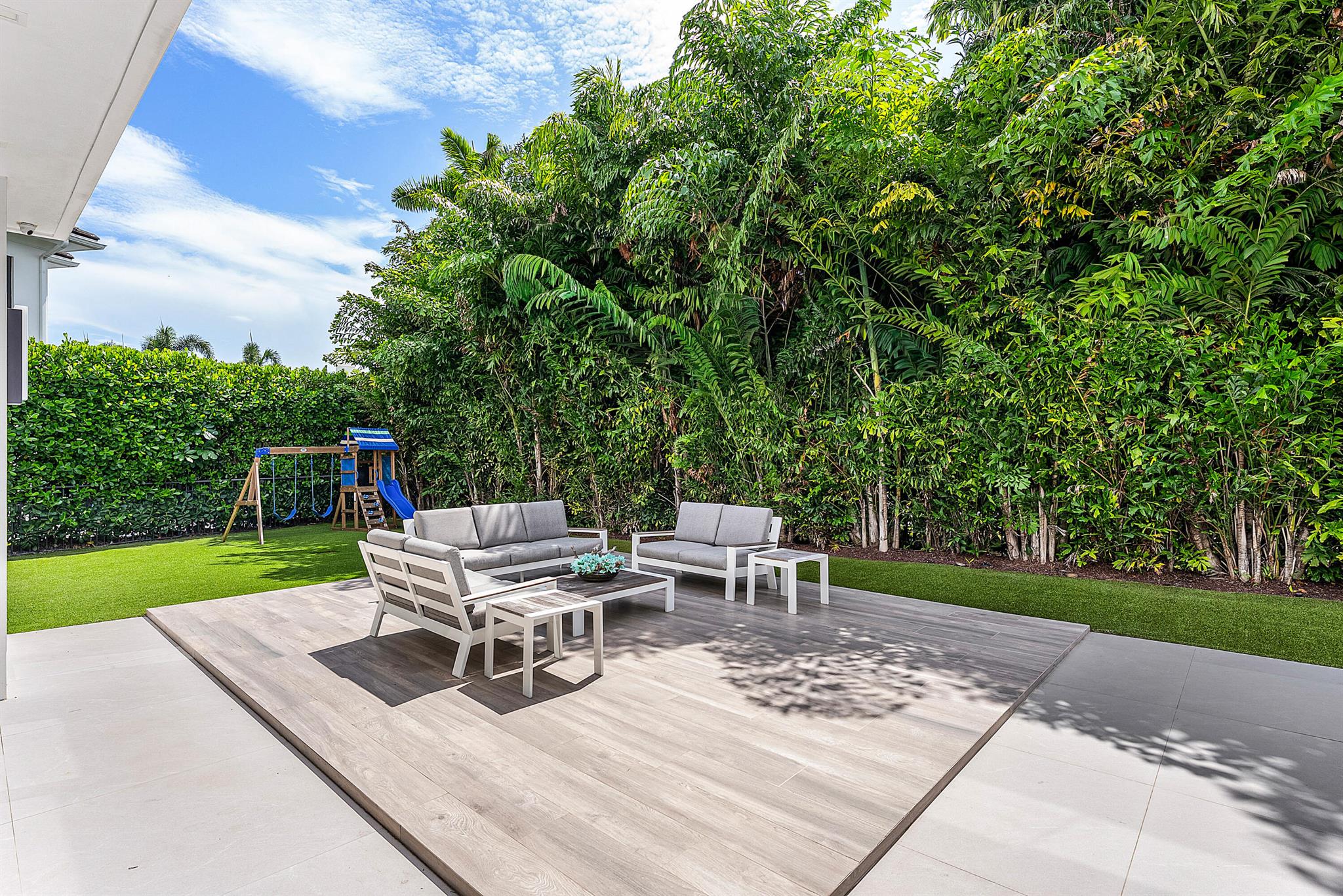 ROYAL PALM YACHT & COUNTR - Residential