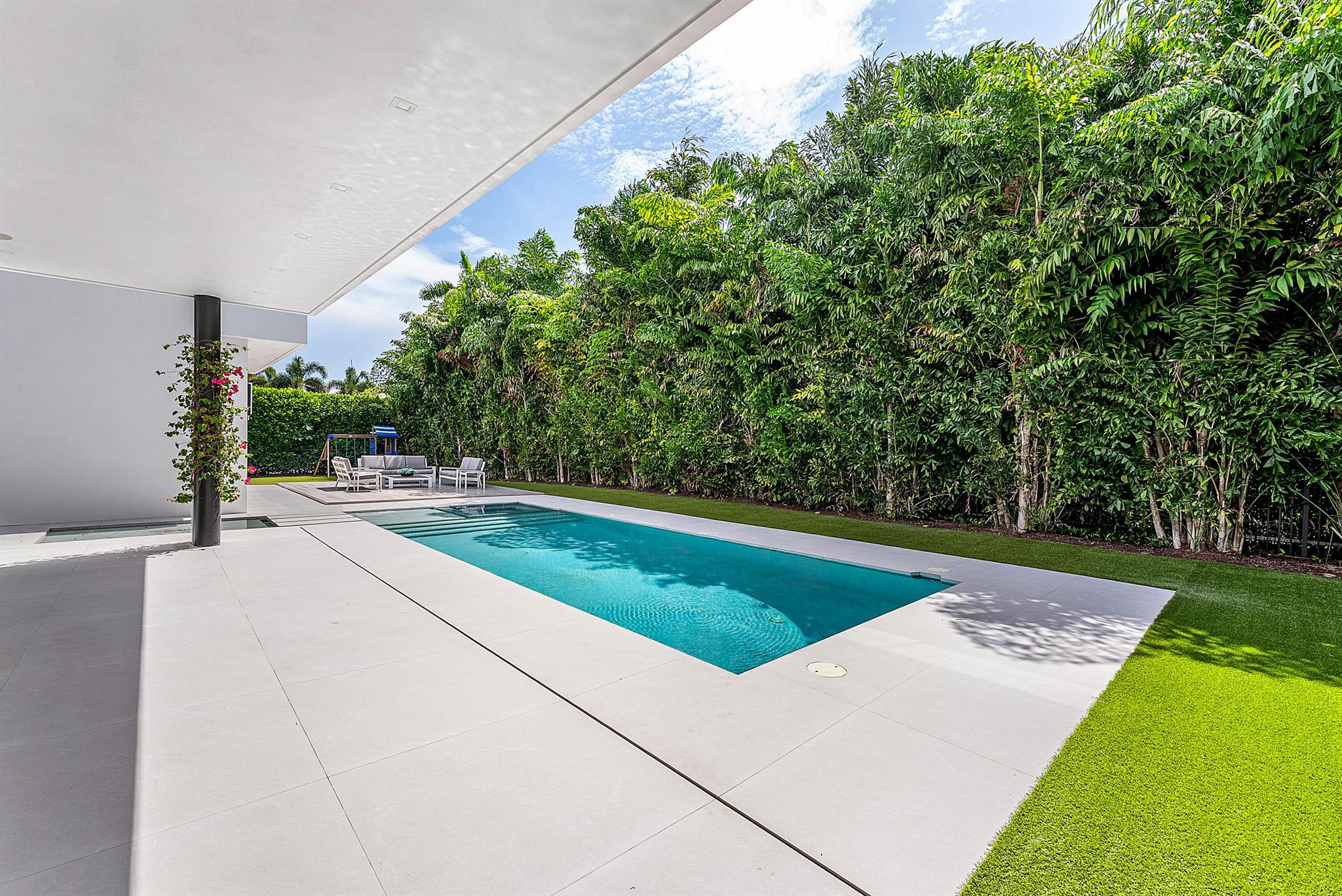 ROYAL PALM YACHT & COUNTR - Residential