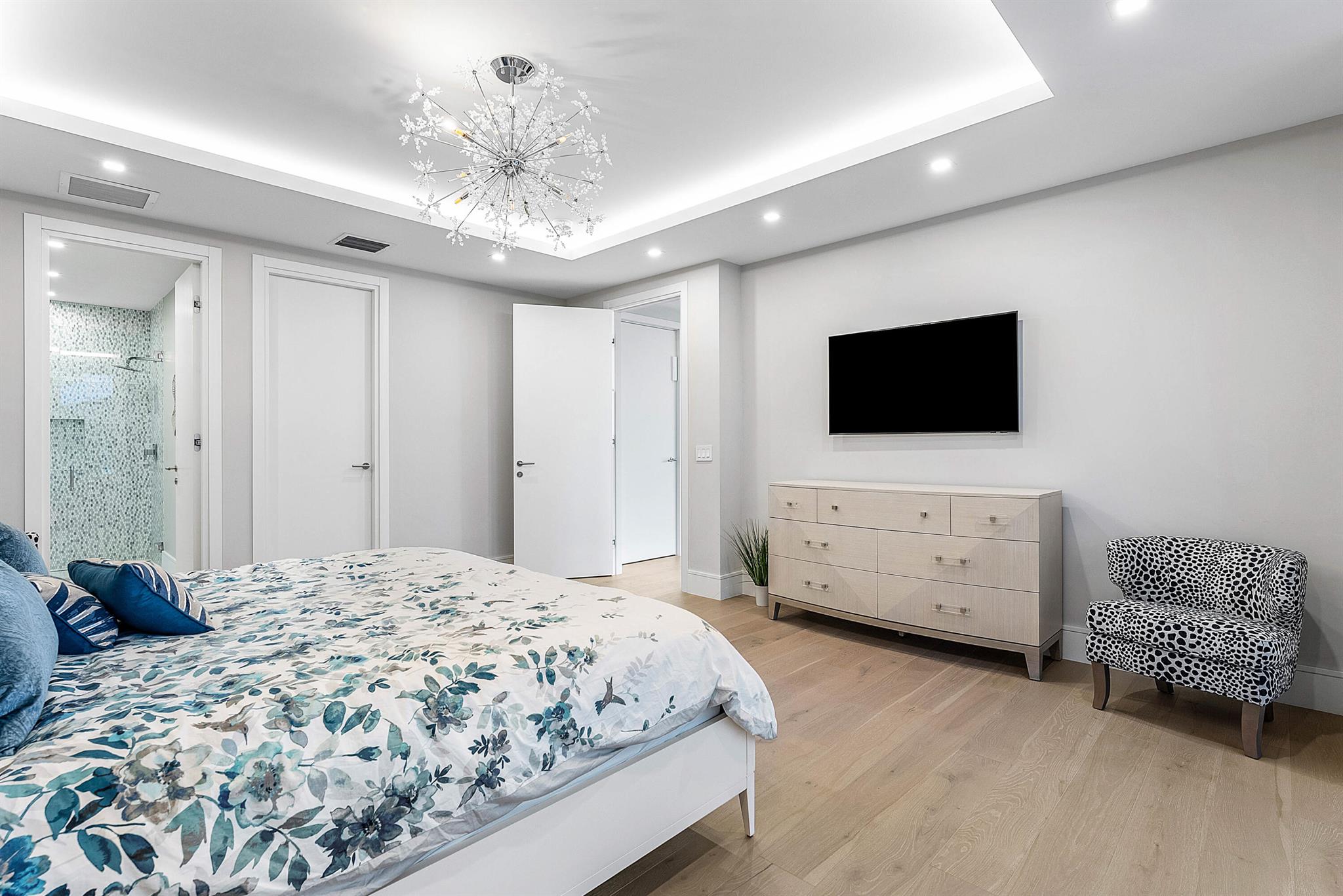 ROYAL PALM YACHT & COUNTR - Residential