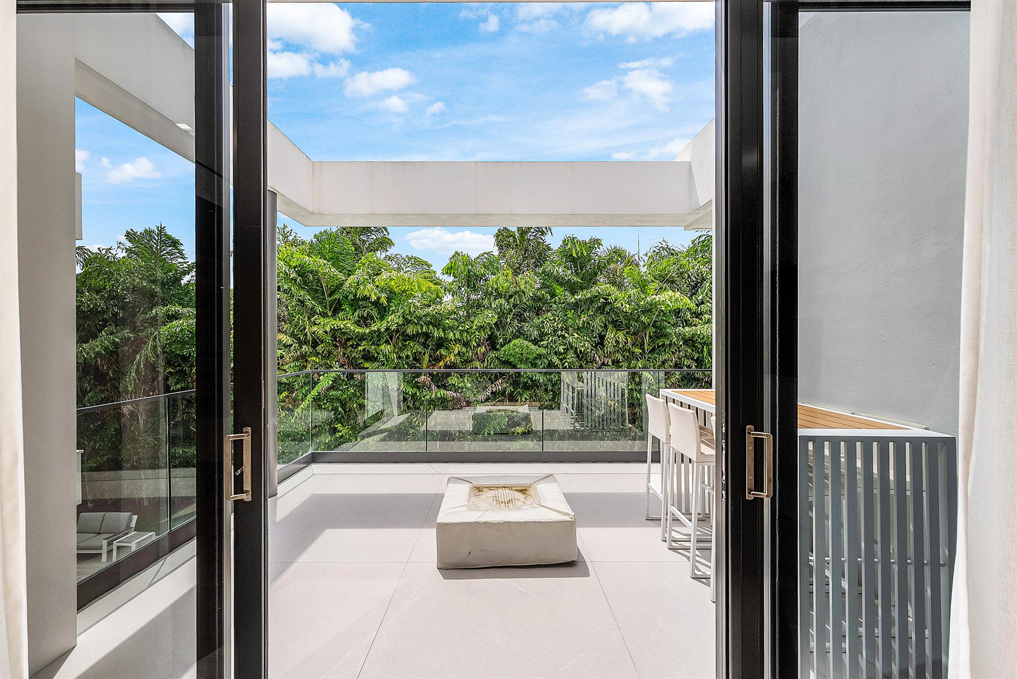 ROYAL PALM YACHT & COUNTR - Residential