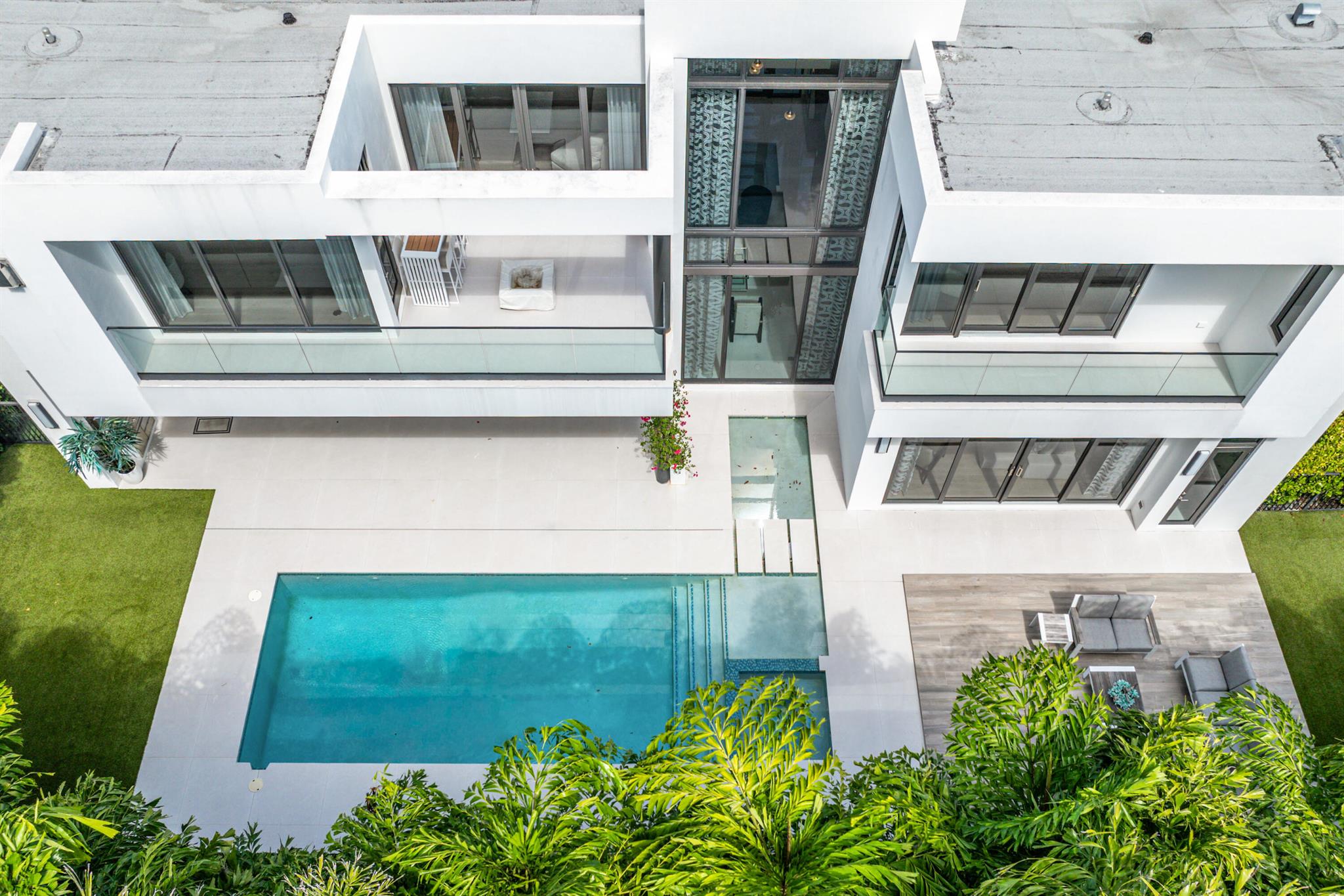 ROYAL PALM YACHT & COUNTR - Residential