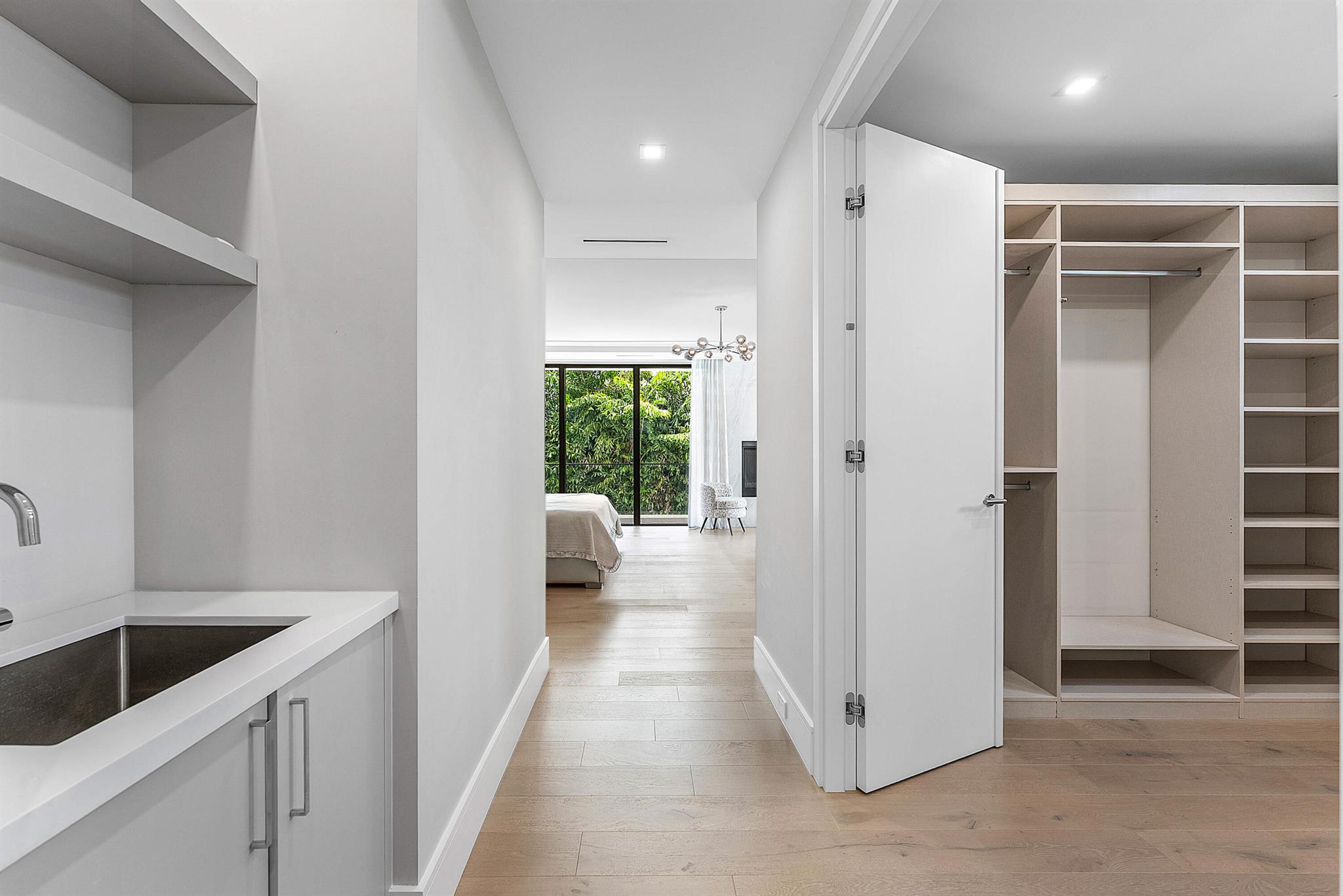 ROYAL PALM YACHT & COUNTR - Residential