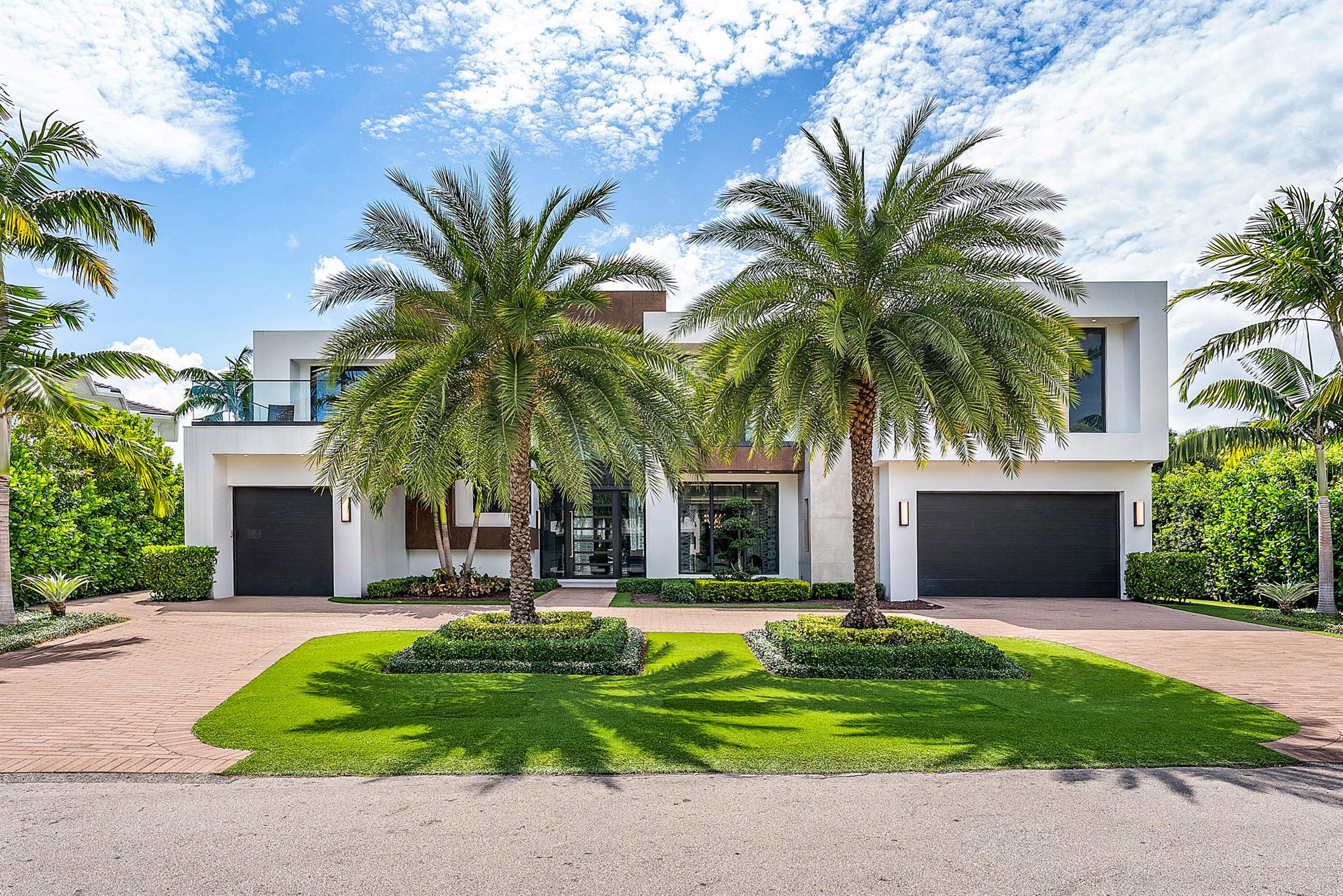 ROYAL PALM YACHT & COUNTR - Residential