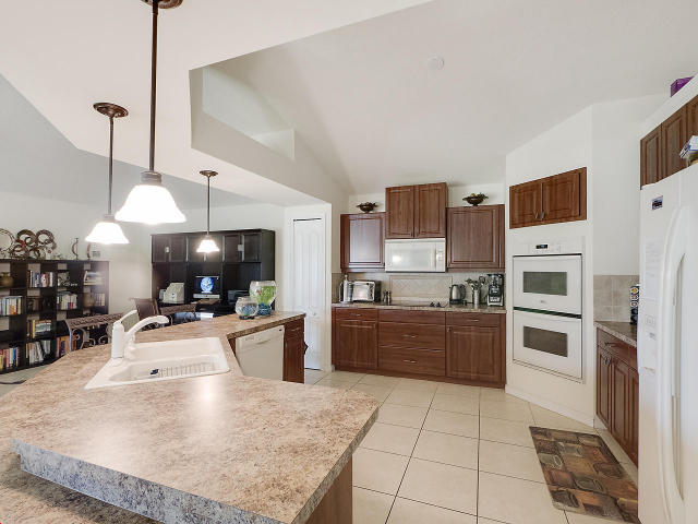 PORT ST LUCIE SECTION 35 - Residential Lease