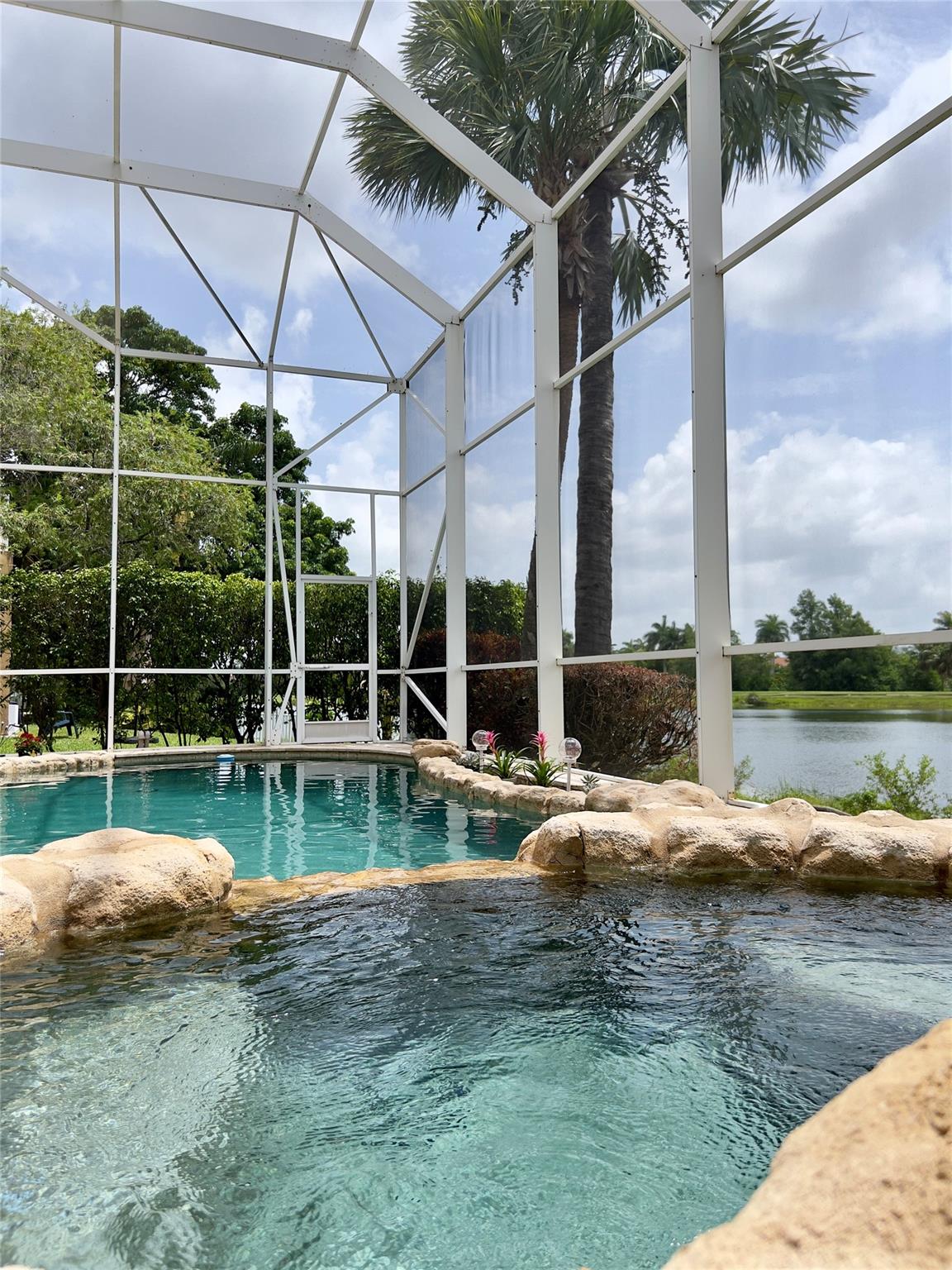 1423 SW 158th Ave