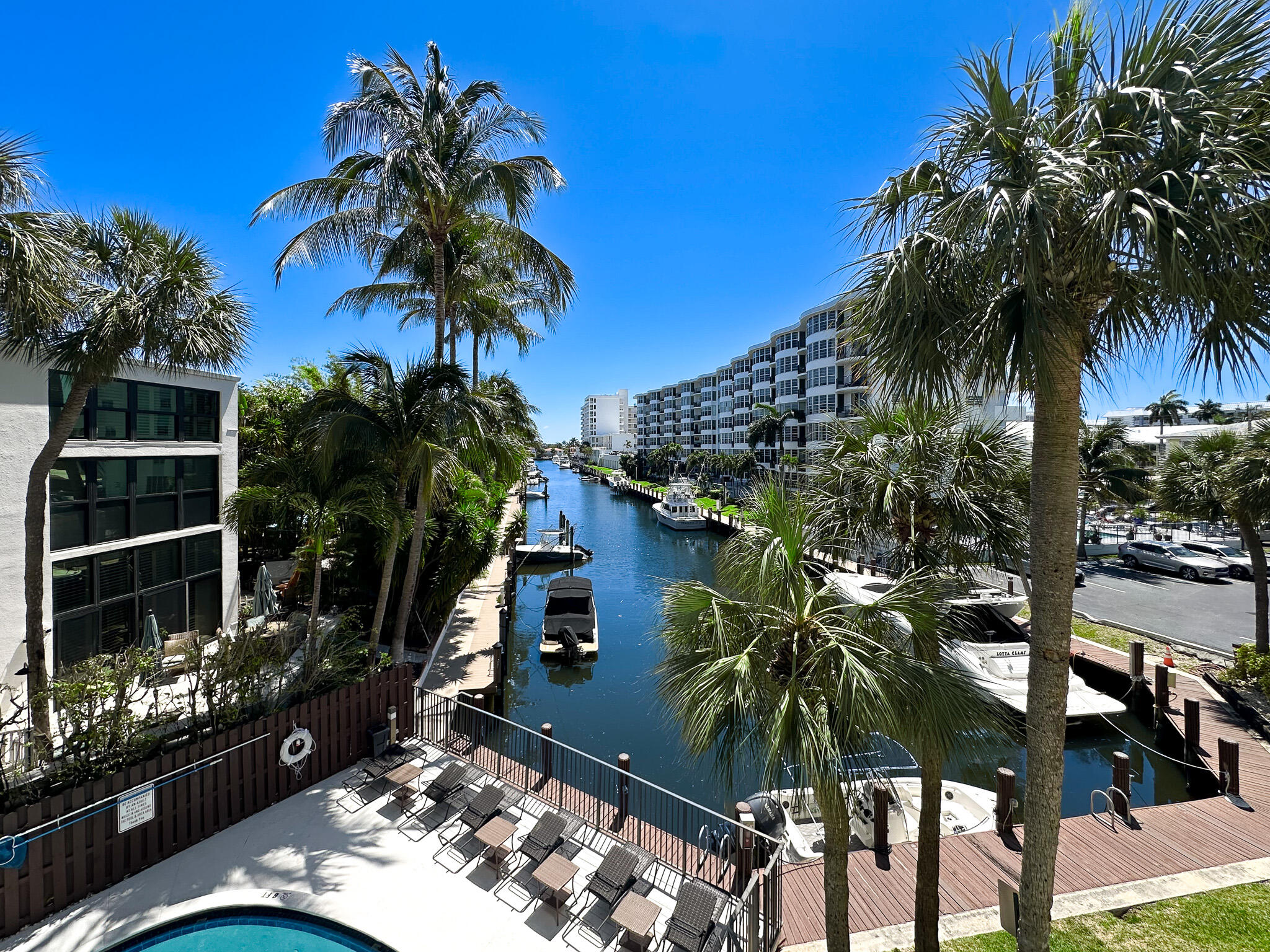 CORAL TOWERS CONDO - Residential