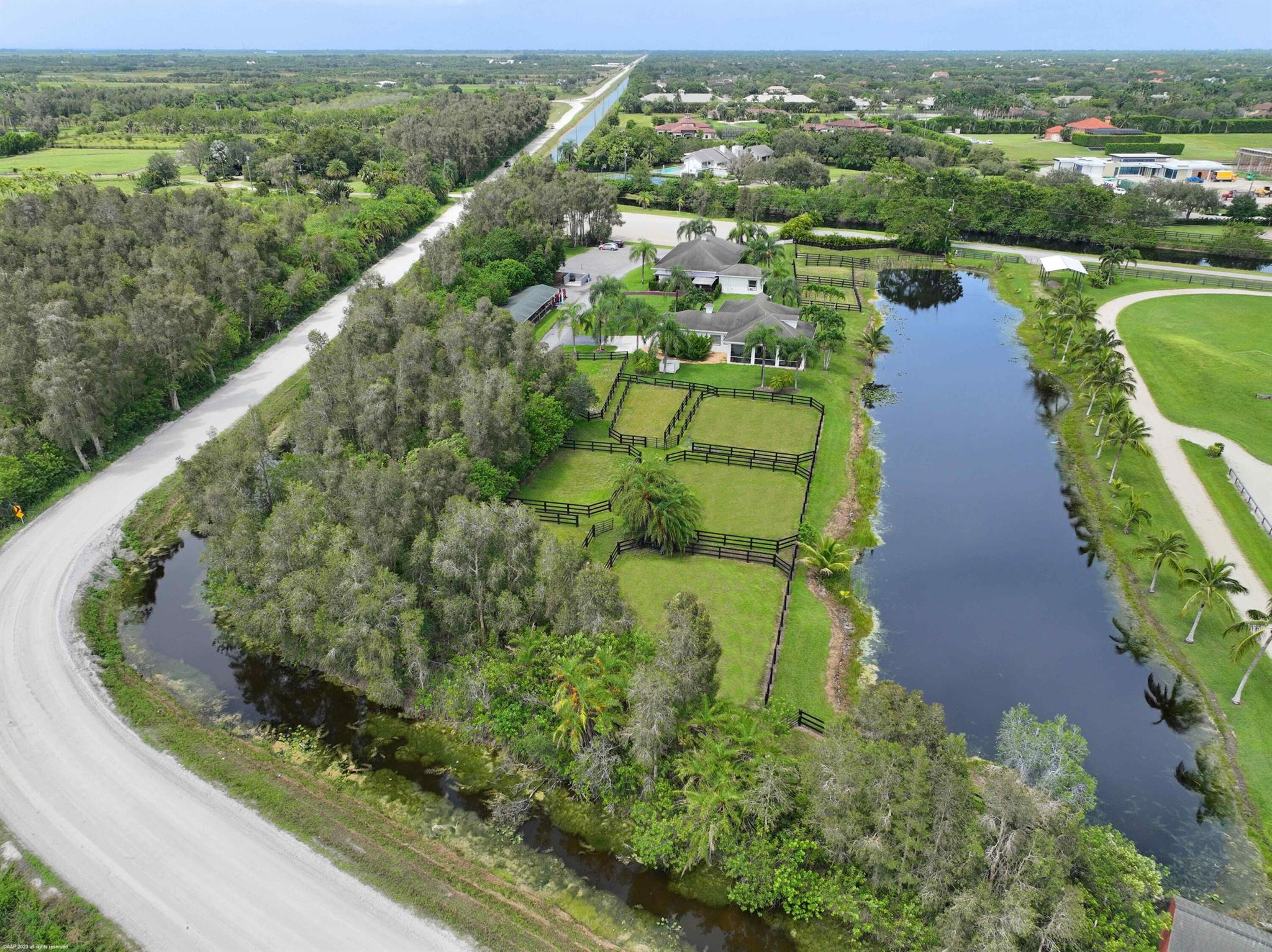 Palm Beach Point Sunglade - Residential