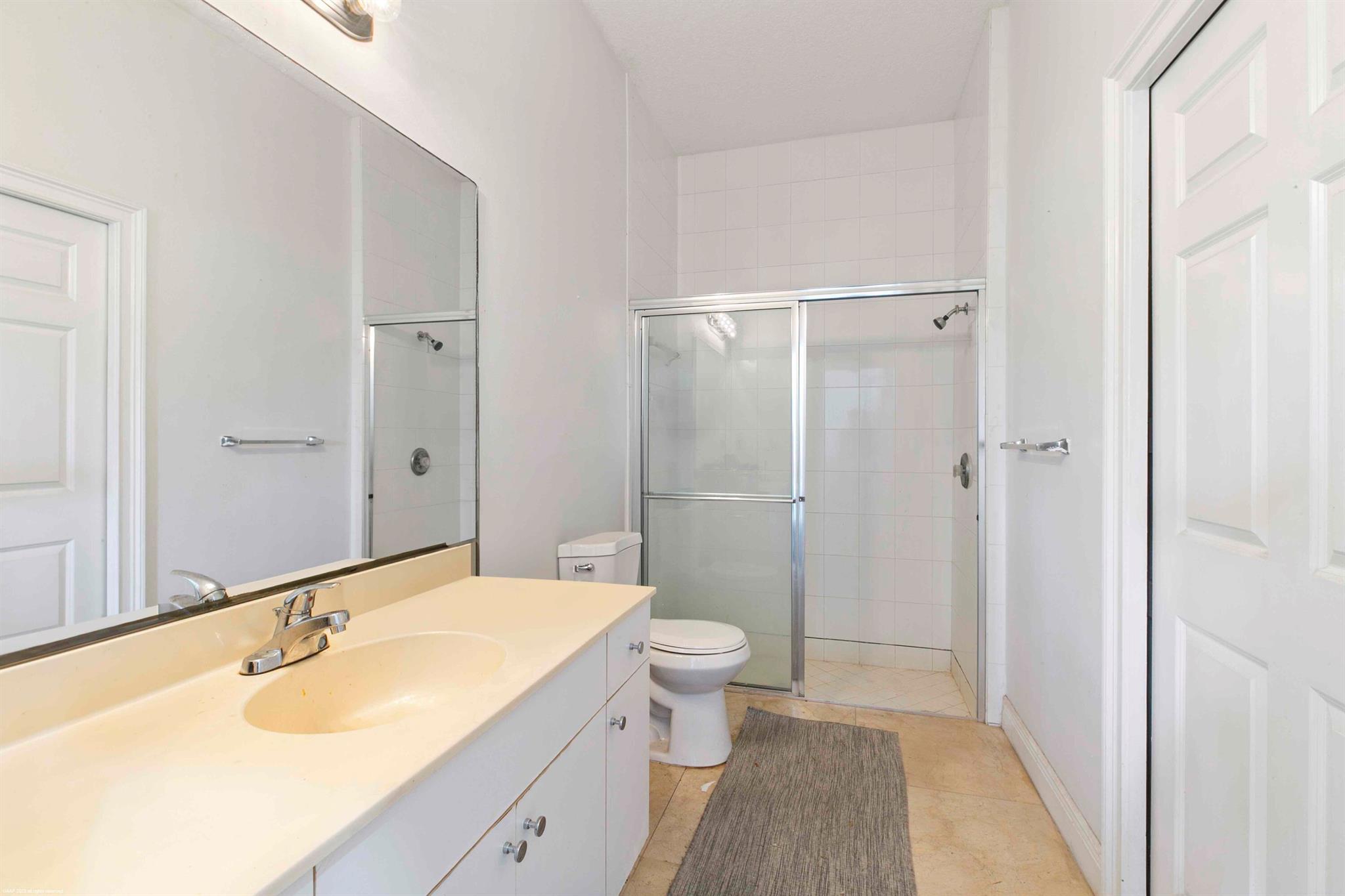 Palm Beach Point Sunglade - Residential