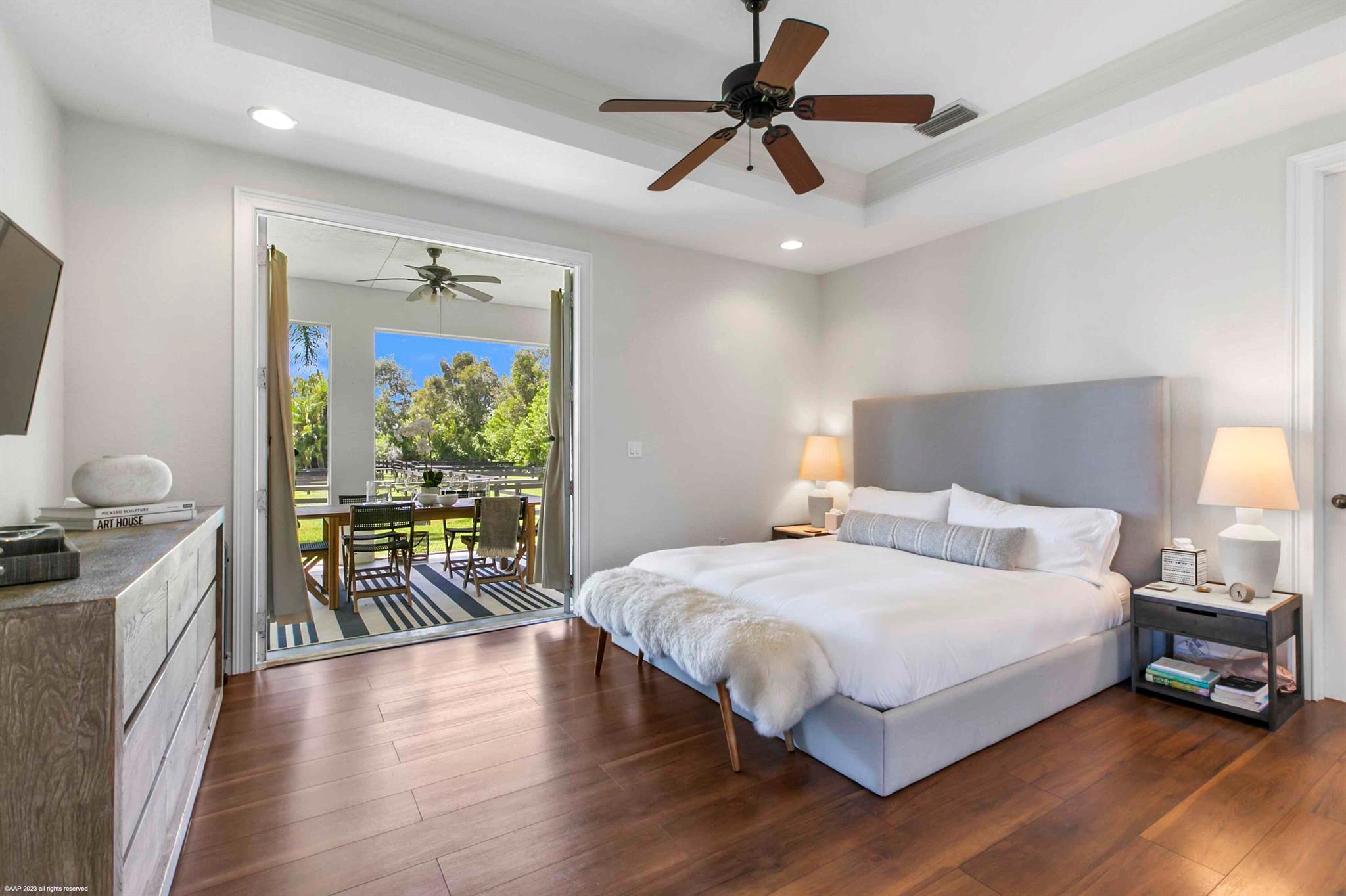 Palm Beach Point Sunglade - Residential