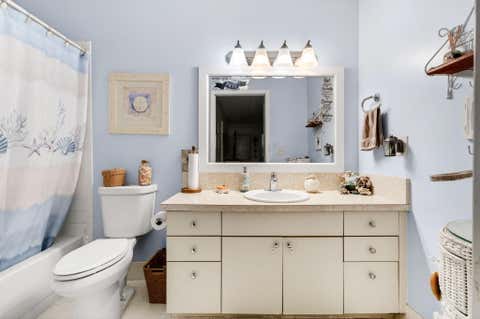 Tiny photo for 5050 Nesting Way #B, Delray Beach, FL 33484 (MLS # B26020214)