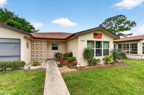 Tiny photo for 5050 Nesting Way #B, Delray Beach, FL 33484 (MLS # B26020214)