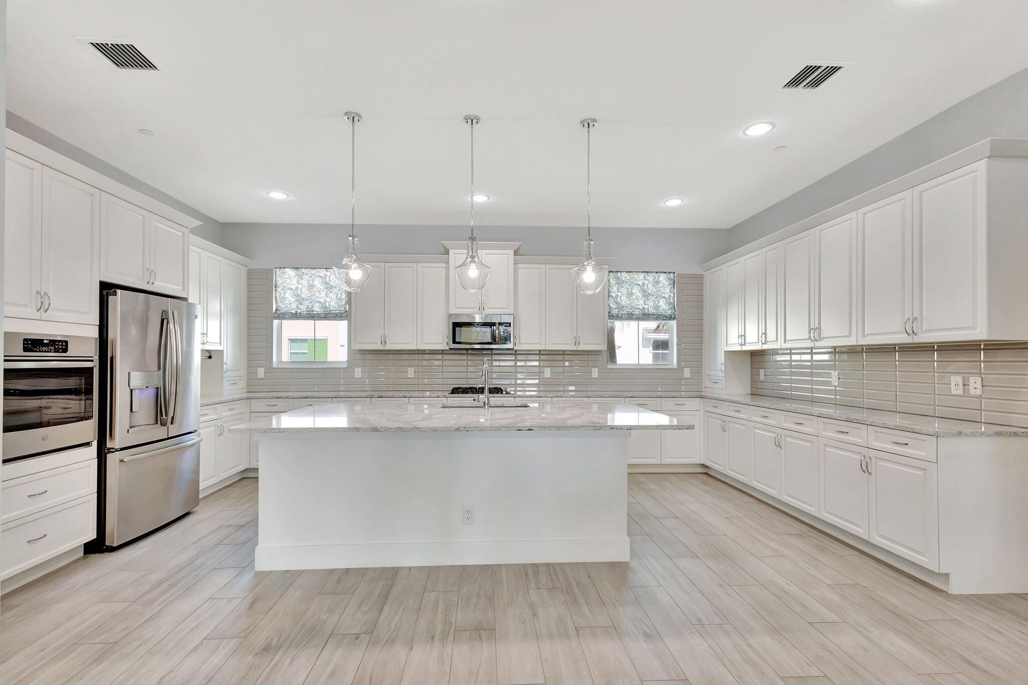13390 Alton Road
