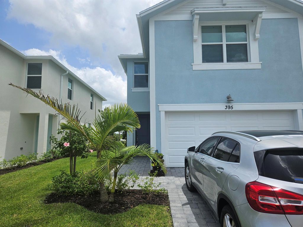 Photo of 395 Salisbury Circle, Fort Pierce, FL 34982 (MLS # R11095432)