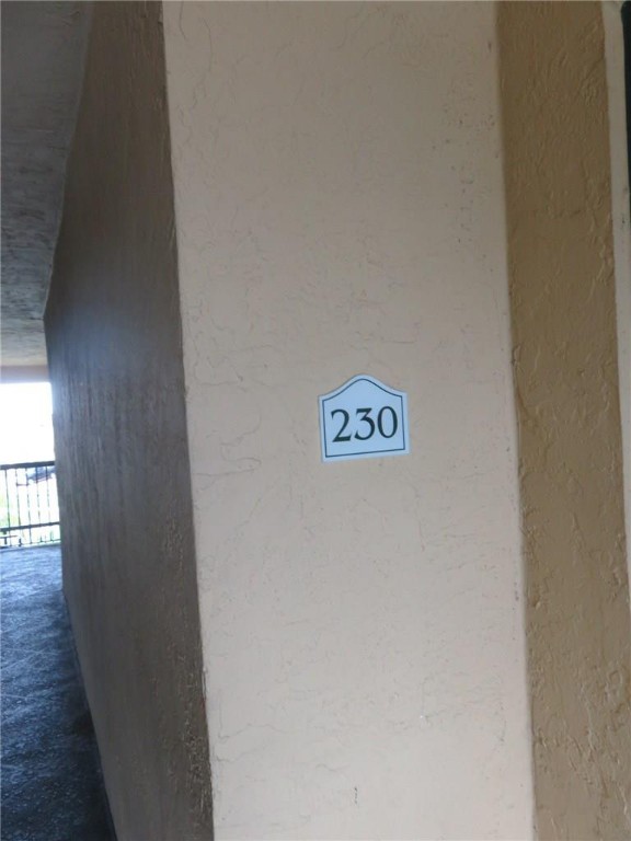 LEXINGTON ON THE GREEN - Residential