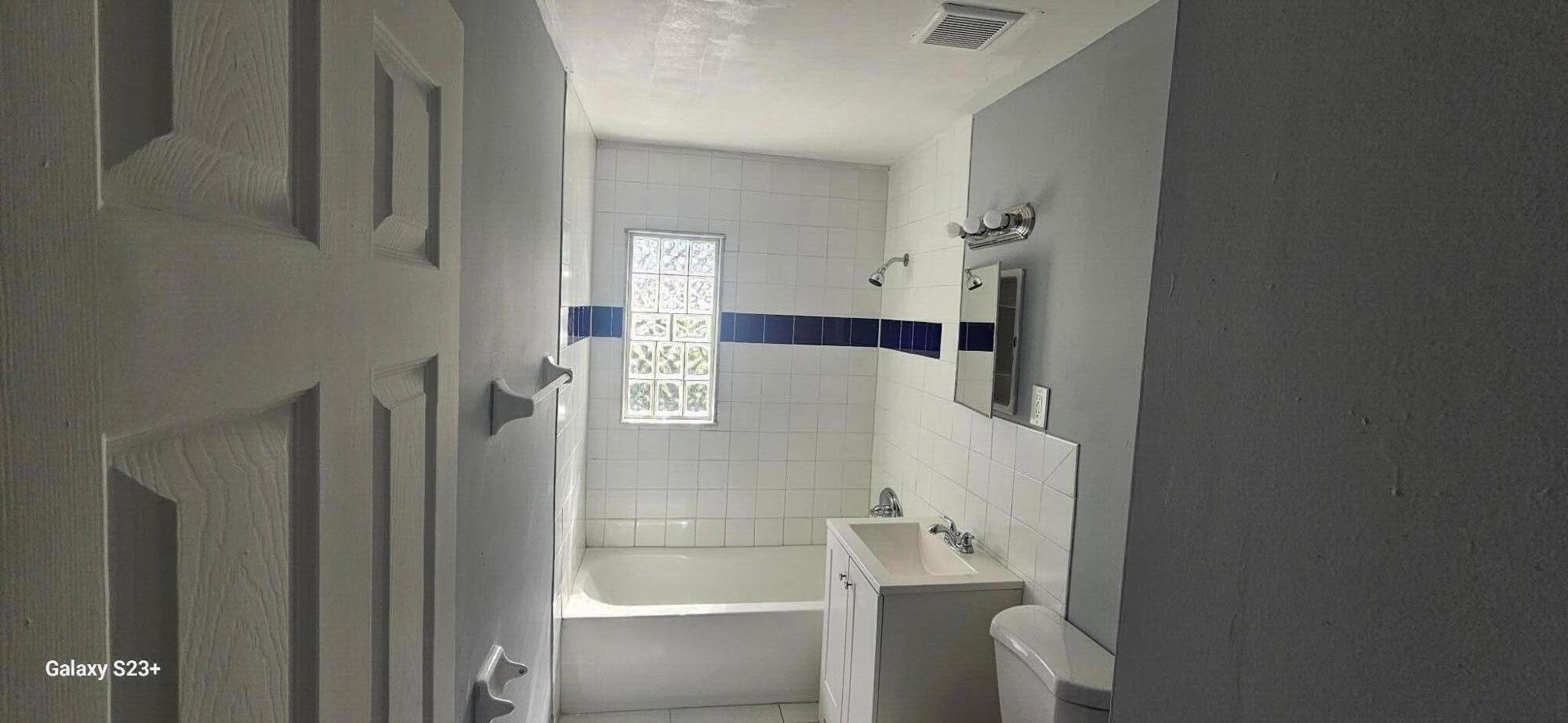 LAKE WORTH TOWN OF - Residential Lease