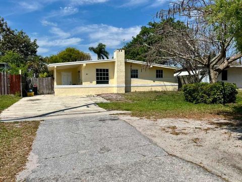 51 Davis Road Palm Springs FL 33461