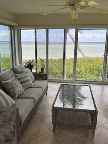 COLONY CONDO APTS IN OR16 - Residential Lease