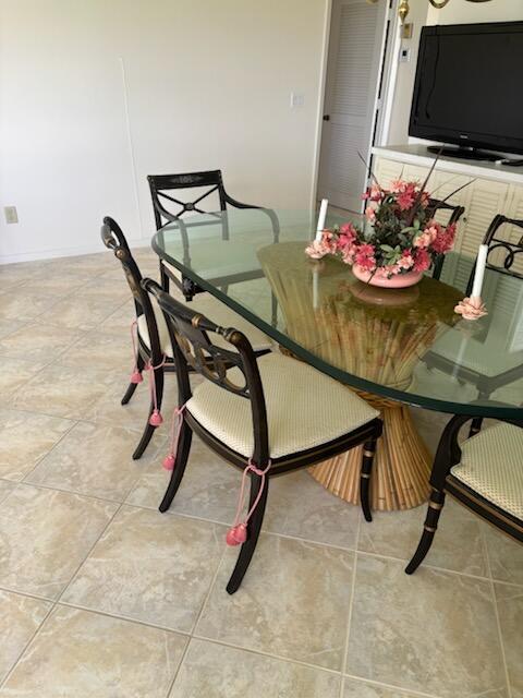 COLONY CONDO APTS IN OR16 - Residential Lease